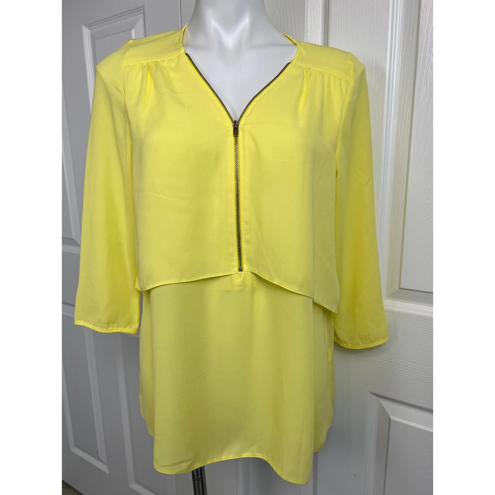 Women's Atmosphere Yellow 3/4 Sleeve Size 10